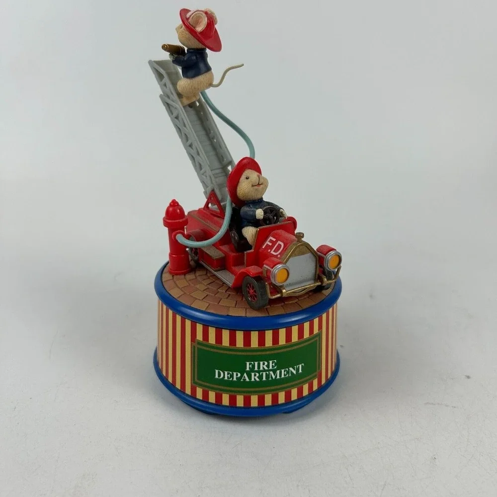 Enesco Mice On Fire Truck Fire Department To the Rescue Mini‎ Action Musical VTG
